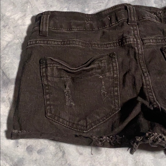 Highway Jeans Distressed Shorts Womens size 29 - Picture 8 of 16
